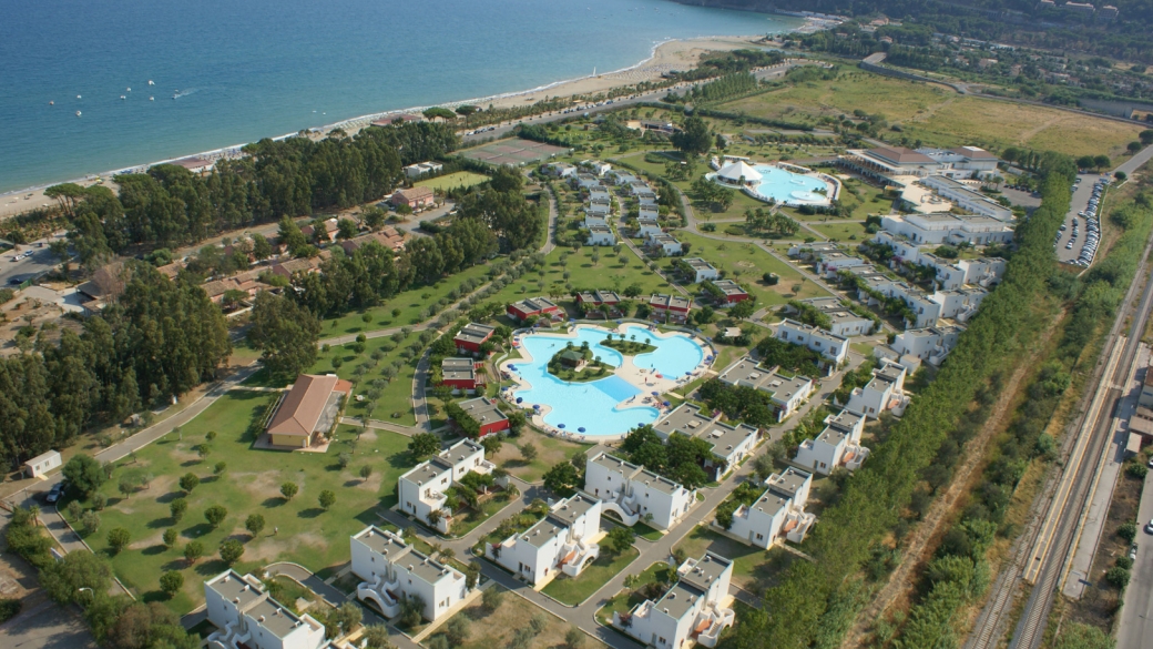 CLUB ESSE SUNBEACH